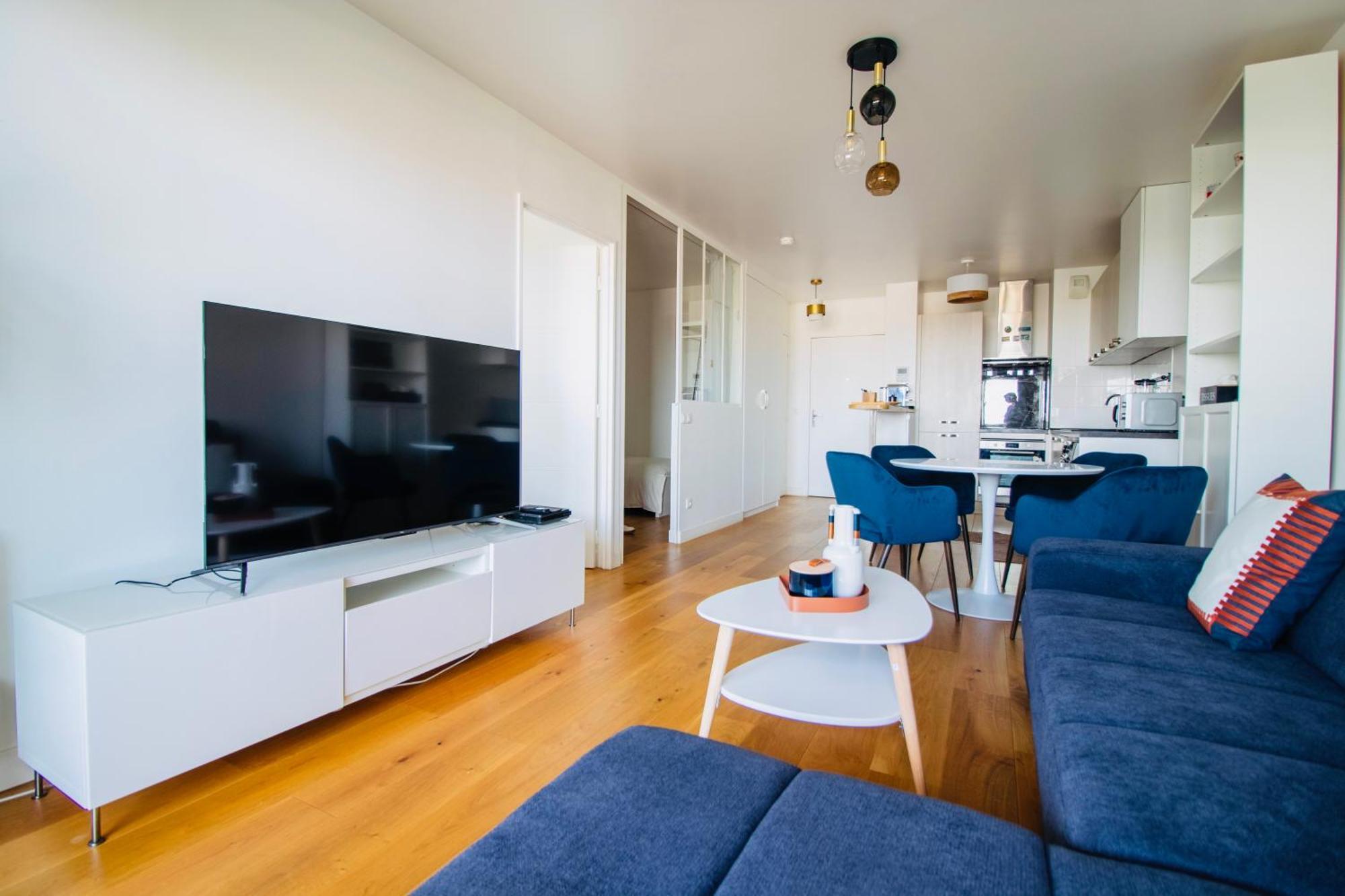 Luxury 2 Rooms Apartment With Balcony Puteaux Exterior photo